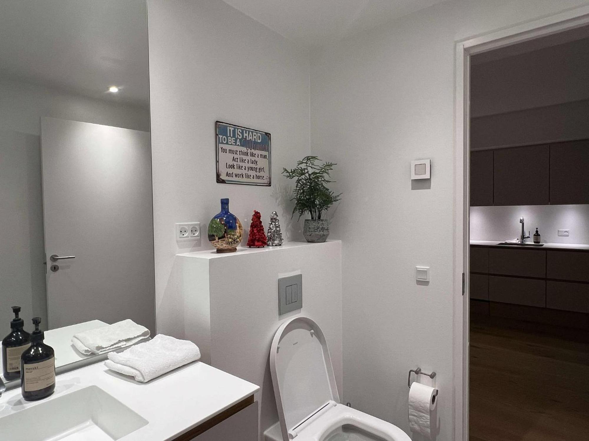 26-Etage Lejlighed Med Utrolig Havudsigt Århus Buitenkant foto